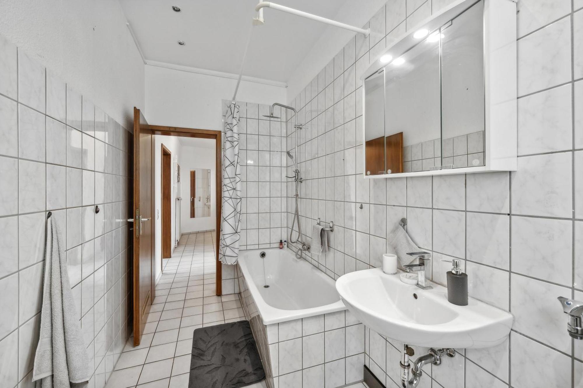 Wupper Home Ii, Top Lage Ideal Fuer Geschaeftsleute, Monteure, Familien, 3 Zimmer, Flachbild-Tv Wuppertal Extérieur photo