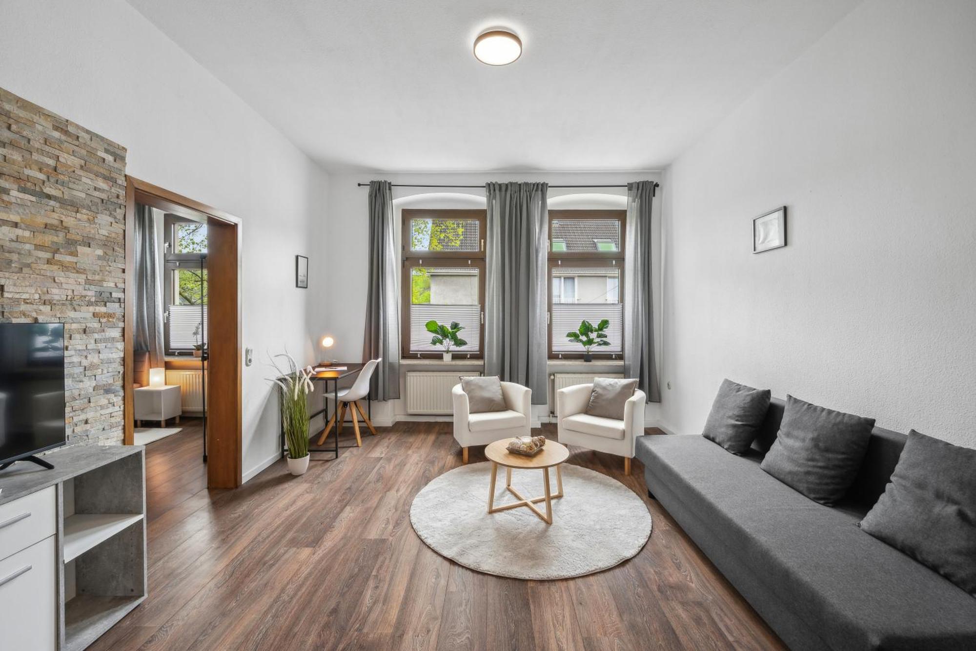 Wupper Home Ii, Top Lage Ideal Fuer Geschaeftsleute, Monteure, Familien, 3 Zimmer, Flachbild-Tv Wuppertal Extérieur photo